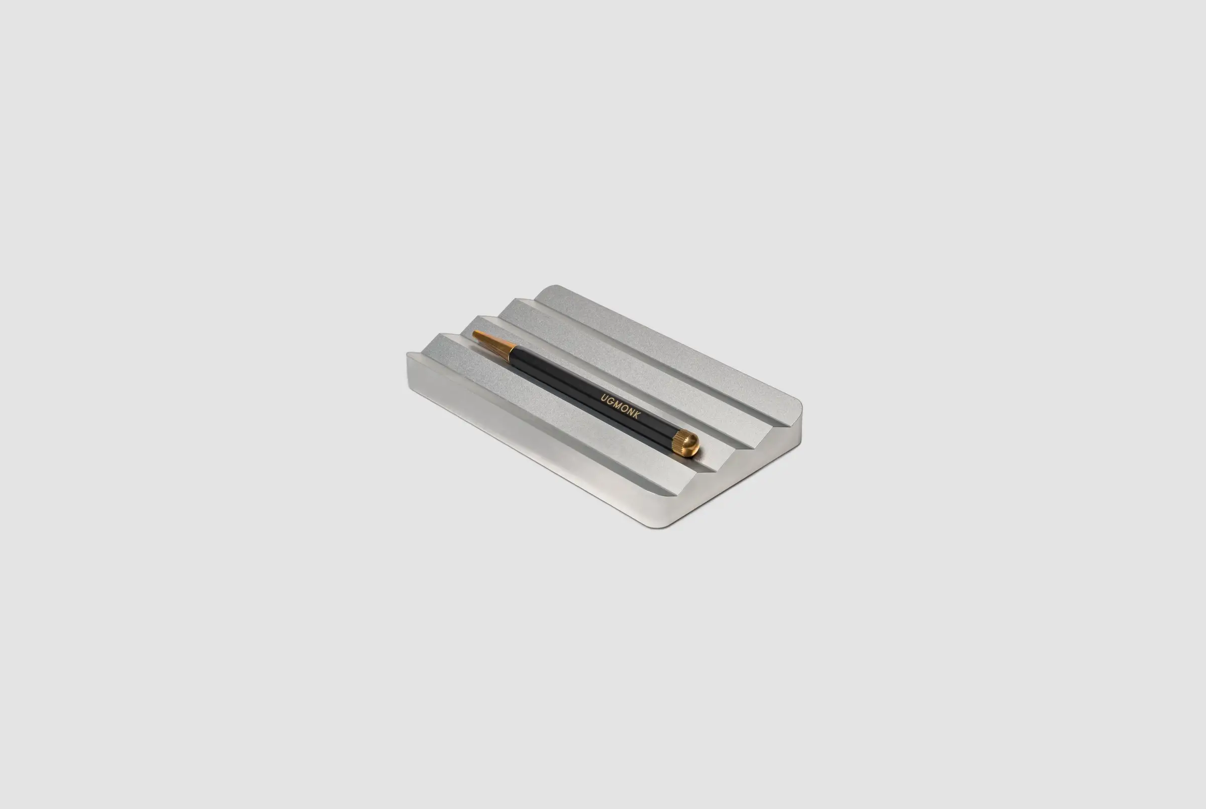 Ugmonk Analog Multi Pen Tray Silver